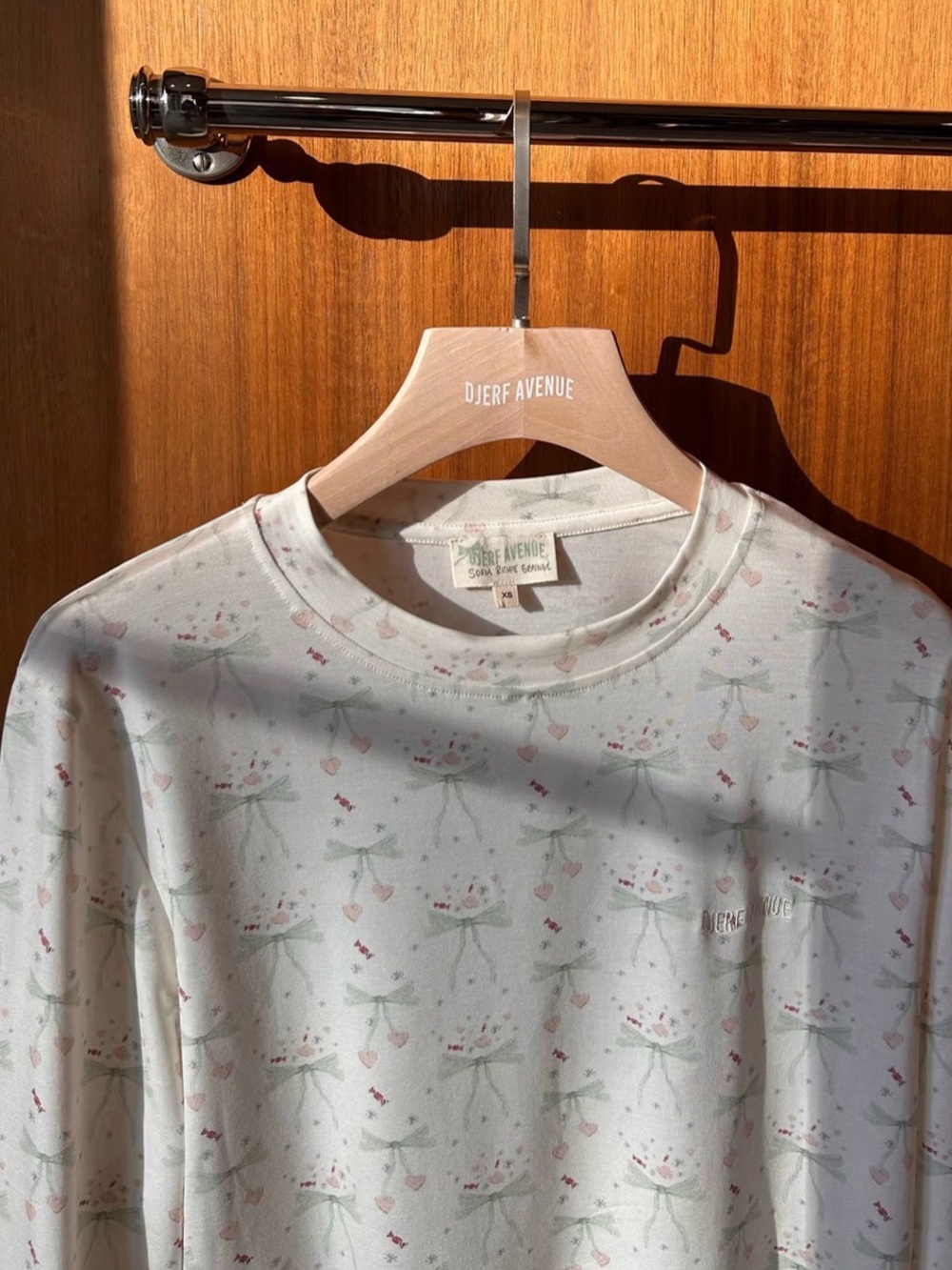 Djerf Avenue x Sofia Richie Grainge — Go Slow Holiday Pajama Set M-L